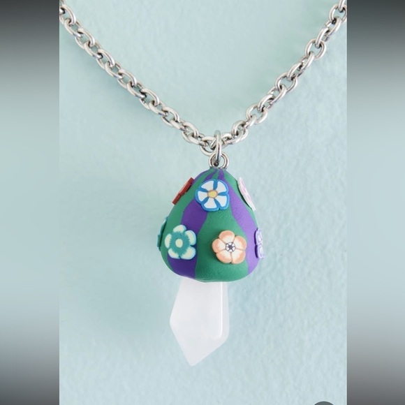 Clear Quartz Mushroom Flower Necklace, WNT - Picture 1 of 3